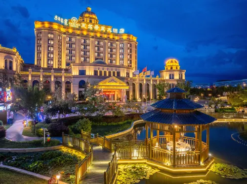 찰실리 호텔 보러