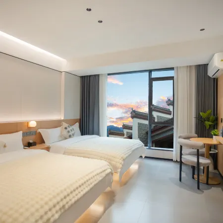 Qianshan  Homestay(Nanyue  Daimiao  store)