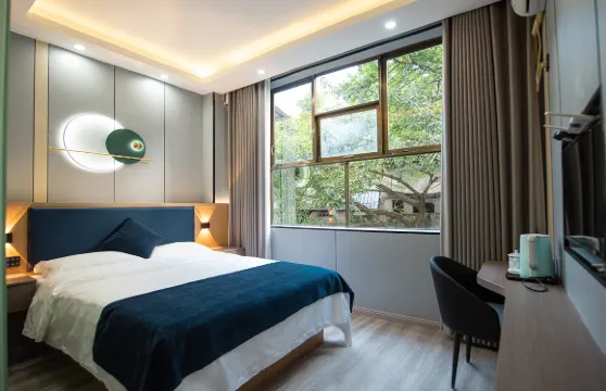 合江宏利智能精品酒店（人民醫院店）