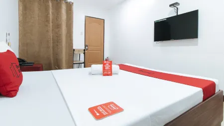RedDoorz @ San Antonio Makati