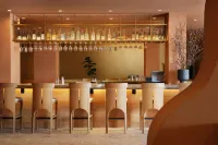 Sandbourne Santa Monica, Autograph Collection