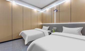 Mu Hibiscus Apartment