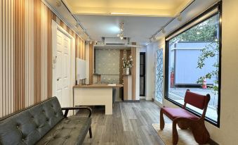 Avalan PhayaThai Airport Link