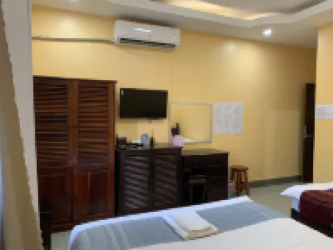 Auchan Hotel Hotel in zona Phousi Market