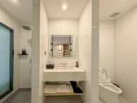 Super 8 Hotel (Ruoqiang Loulan Cultural Park)