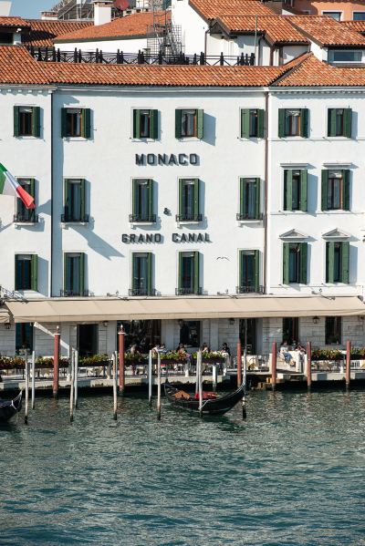施設外観 ホテル モナコ&グランド キャナルの写真