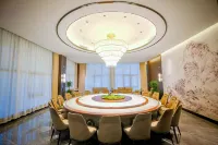 Jiulongshan Resort Hotel Hotels in Ningyuan