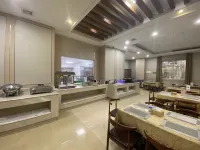 Vienna Hotel (Shanwei Feicuiwan, Erma Road Food Street) Hotels in Shanwei