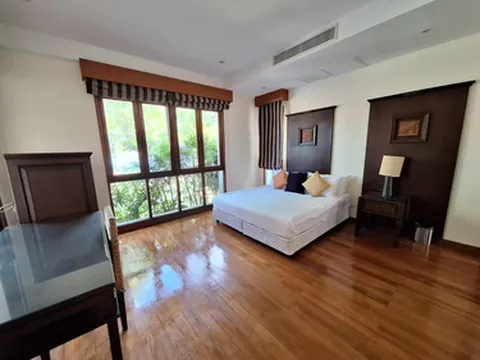 รูปภาพของวิลล่าพูลส่วนตัว Laguna Waters Bang Tao Lake View