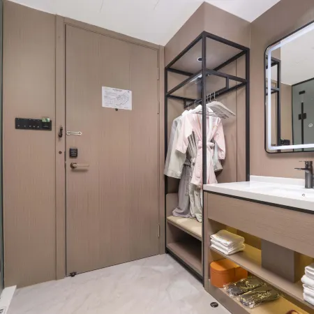 Meicheng Huanzhu Hotel (Shucheng Maofang Lane Commercial Street Store)