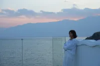 Erhai No.1 | Seaview Azure Skywalk Vacation Boutique Stay (Dali Haidong Town Ideal City) - Deniz Manzaralı