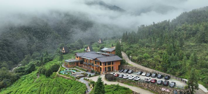 Qiyungu Homestay Hotels in Shangyou