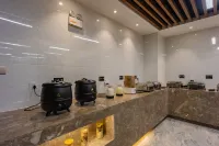 GEM HOTEL(Anhui Finance＆Trade Vocational College,Anhui University Qingyuan Campus Station)