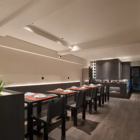 Paris Mocha City Hotel (Wanda Plaza Qingyue City)