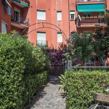Scimiscià 2 bedroom Apartment Отели рядом с достопримечательностью «Пляж Феджина»
