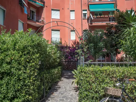 Scimiscià 2 bedroom Apartment Отели рядом с достопримечательностью «Monterosso public beach (Fegina)»