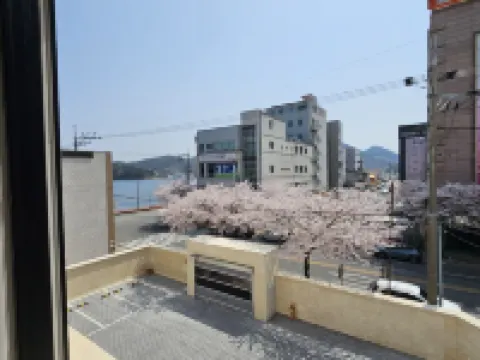 daisyhotel Hotels in Tongyeong-si
