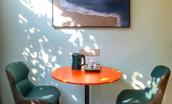 Changhong  Business Hotel