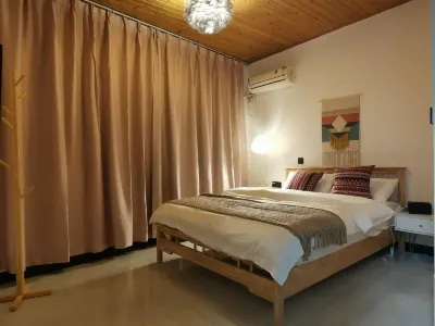 Wenchuan Yuansu No.32 B&B Отели рядом с достопримечательностью «Gaofeng Passenger Transport Terminal»