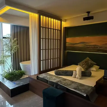 NEW FEELING HOTEL