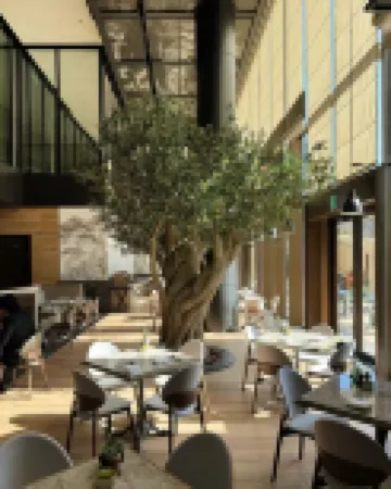 Yuyu International Hotel (Jiangtai Road Subway Station Yixuan Plaza)