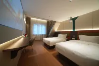 Hangzhou Nanshan Bieyuan (West Lake Scenic Area Liulang Wenying Park)