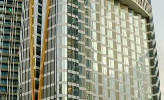 Holiday Inn Dubai Business Bay