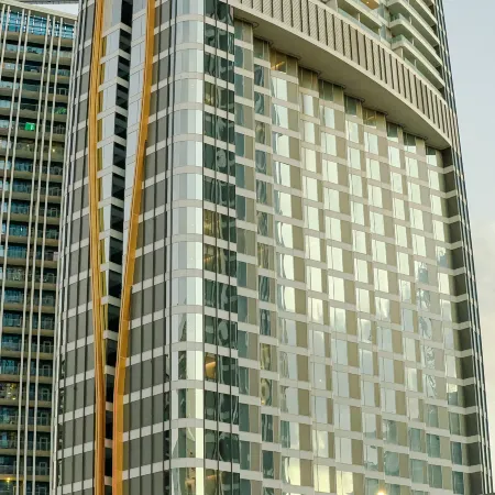 Holiday Inn DUBAI BUSINESS BAY by IHG Отели рядом с достопримечательностью «Аль-Сафа»