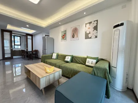 Tangshan Haitang Homestay (Hetou Old Street)