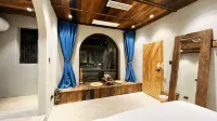 Qiancun Yard Homestay (Qingyan Ancient Town)