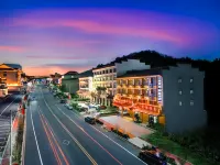 Sanshe Harajuku Smart Hotel Hotels near Wudang Mountain Scenic Area - Entrance to the Mountain