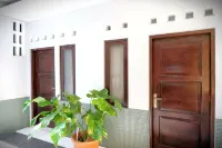 Star 88 Hotel by Secoms Hotell i Banyuraden