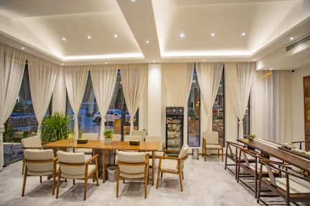 Lanxu Homestay (Zhongdugou Scenic Area) Отели рядом с достопримечательностью «Bamboo Sea Wild Animal Park»