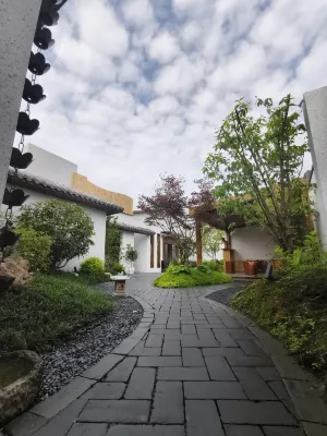 Anshun Jiubao·Yi Guesthouse (Anshun Ancient City Historical Culture District Store) - bar
