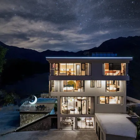 Yunqi Lemon · Petrichor Mountain-View Villa · Rafting & Stream Trekking · Family Waterfront Cottage