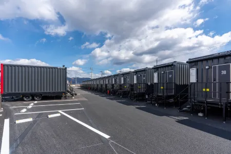 HOTEL R9 The Yard Kiryu Отели в г. Кирю