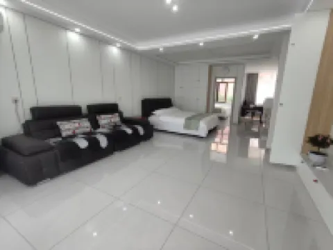 Shanyuejian Homestay