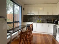 3 Bed room Villa 19 Mins to Melbourne center