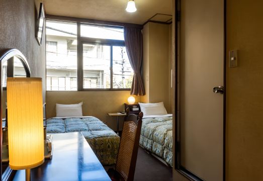 비즈니스 호텔 나카야마 외관