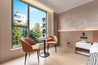 Shiyan Lanting Hotel (Wuyan Pedestrian Street)