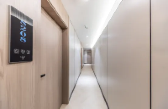 Nice Express Hotel (Lanzhou High-Speed Railway West Station Tumen Dun Subway Station)