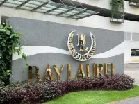 Bay Laurel Luxe HighFloor 2BR4Pax Seaview  호텔