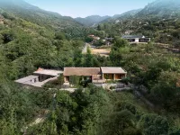 Yimeng Suji Caoshe (Mengshan Renjia Scenic Area)