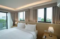 The Kite Hotel Bangsaen by Koko - Balkoner