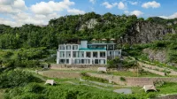Yunxi Waterfall Viewing Cliffside Homestay, Guanling Hotel a Guanling