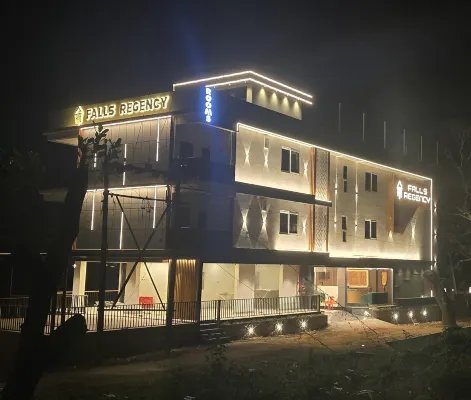 Falls Regency Hotels in Marthandam