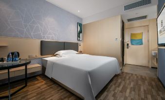 GreenTree Eastern Hotel(Shenzhen Jingtian Metro Station Store)