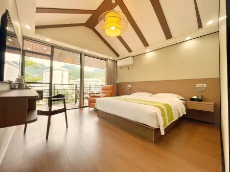 Xuān'ēn Hidden Cabin Homestay Отели рядом с достопримечательностью «Wenlan Bridge»