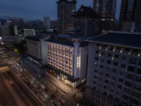 西安鐘鼓樓永寧門地鐵站亞朵飯店