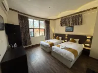 エヴァラ ホテル & アパートメント